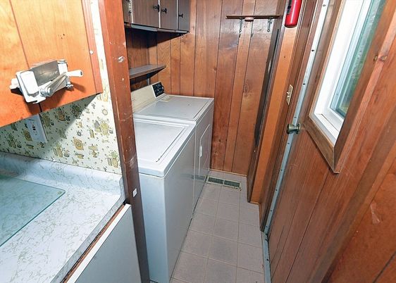 Interior, Washer, Wooden Walls