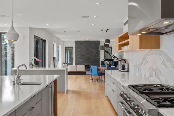 Dining room, Interior, Kitchen, Living room, Pendant Lights, Recessed Lighting, Stainless Steel Appliances, Wood Texture Flooring