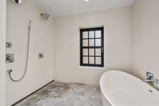 Bathroom, Free Standing Baths, Interior, Recessed Lighting