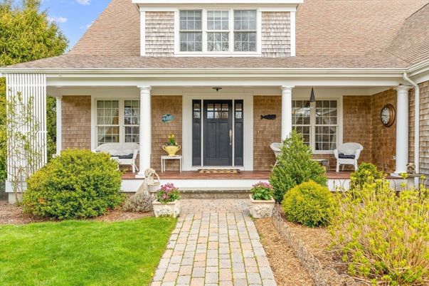 Exterior, Facade, Brick Facade, Cape Cod