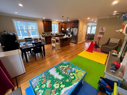 Dining room, Interior, Kitchen, Pendant Lights, Recessed Lighting, Stainless Steel Appliances, Wood Texture Flooring