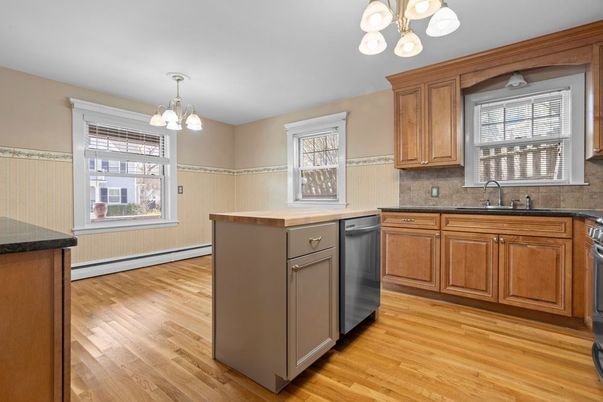 Chandelier, Interior, Kitchen, Wood Texture Flooring