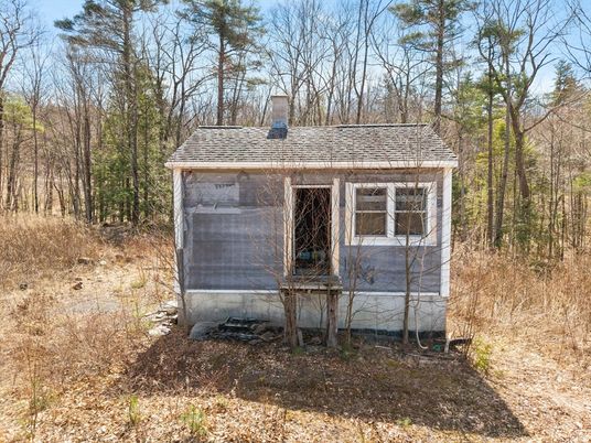 Detached Garage, Exterior