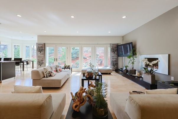 Dining room, Interior, Living room, Recessed Lighting, Wood Texture Flooring