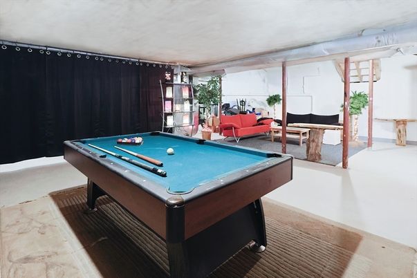 Billiard Table, Game Room, Interior, Living room