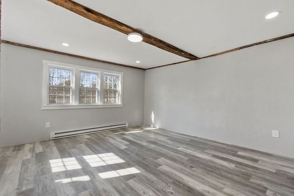 Empty room, Interior, Recessed Lighting, Wooden Beams, Wood Texture Flooring