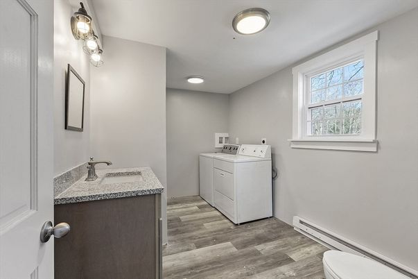 Interior, Washer, Wood Texture Flooring