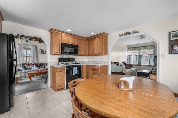 Dining room, Interior, Kitchen, Living room, Recessed Lighting