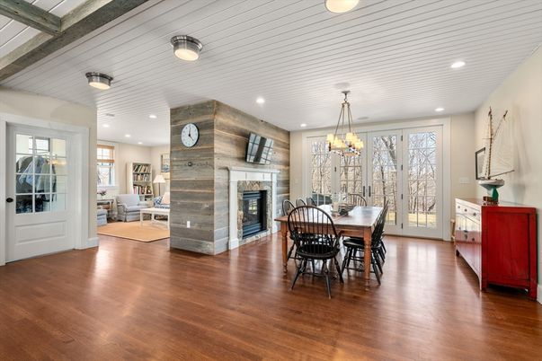 Chandelier, Dining room, Fireplace, Interior, Recessed Lighting, Wood Texture Flooring