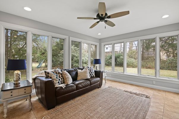 Interior, Living room, Recessed Lighting, Sun Room