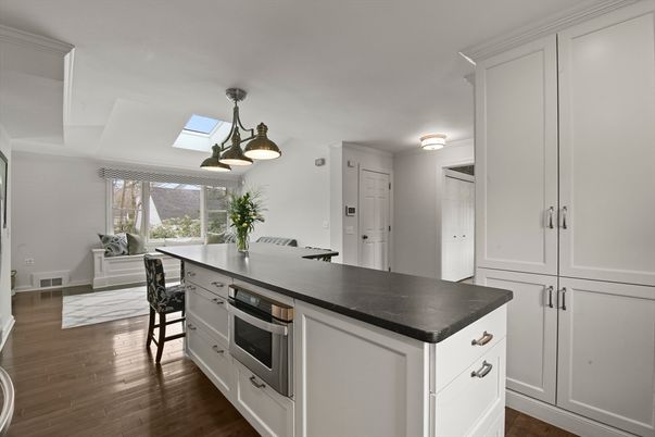 Dining room, Interior, Kitchen, Pendant Lights, Wood Texture Flooring