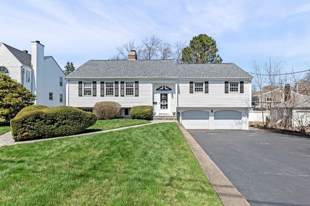 Attached, Exterior, Facade, Raised Ranch