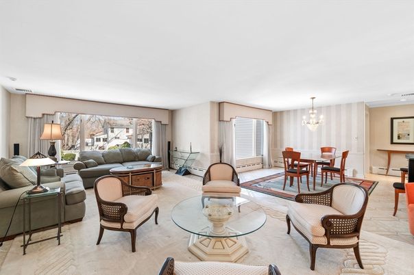 Chandelier, Dining room, Interior, Living room