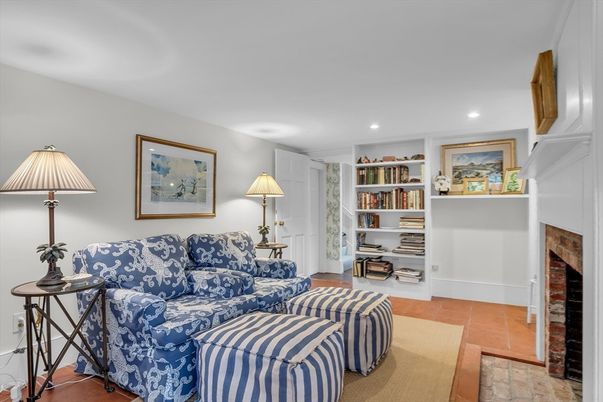 Fireplace, Interior, Living room, Recessed Lighting