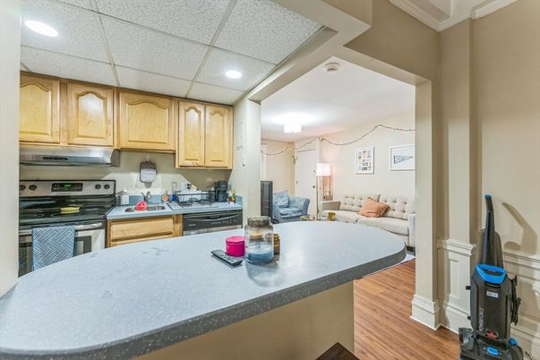 Interior, Kitchen, Living room, Recessed Lighting, Wood Texture Flooring