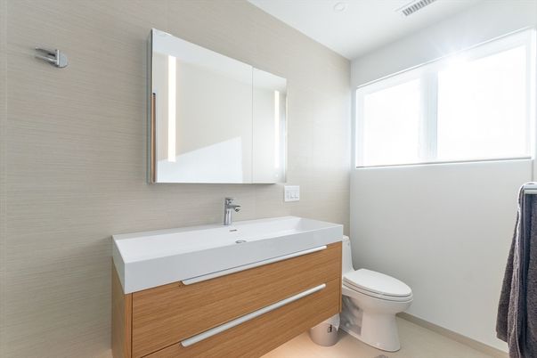 Bathroom, Interior, Recessed Lighting