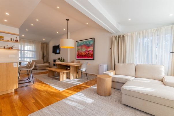 Dining room, Interior, Living room, Pendant Lights, Recessed Lighting, Wood Texture Flooring