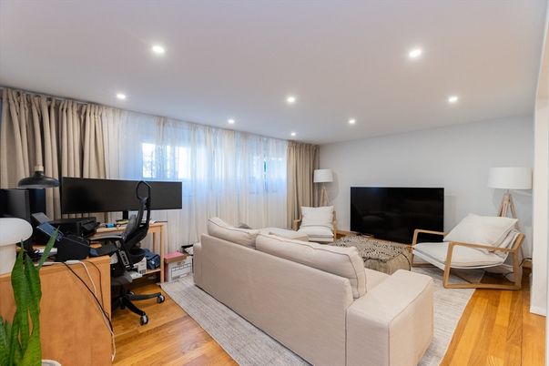Home Office, Interior, Living room, Recessed Lighting, Wood Texture Flooring