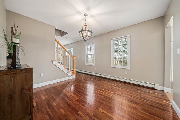 Empty room, Interior, Pendant Lights, Wood Texture Flooring