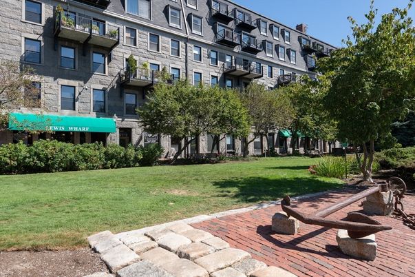 Backyard, Exterior, Facade, Condo Building