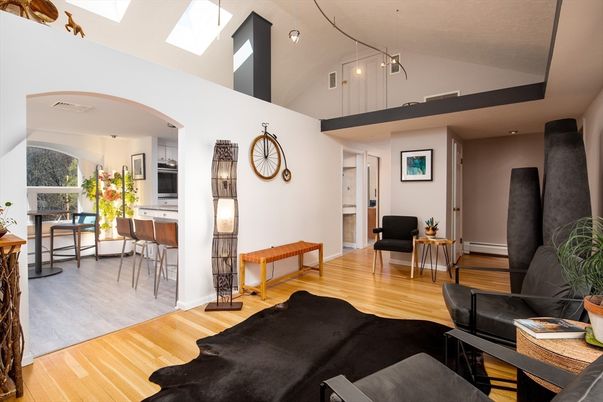 Interior, Kitchen, Pendant Lights, Wood Texture Flooring
