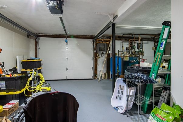 Garage, Interior