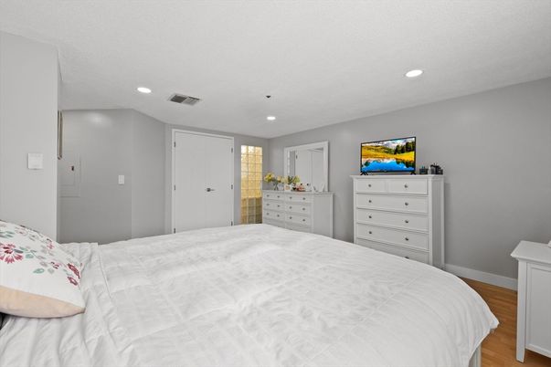 Bedroom, Interior, Recessed Lighting, Wood Texture Flooring