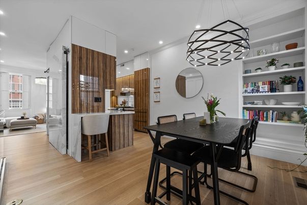 Dining room, Interior, Kitchen, Pendant Lights, Recessed Lighting, Wood Texture Flooring