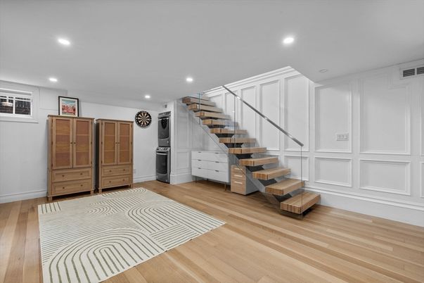 Interior, Recessed Lighting, Wood Texture Flooring