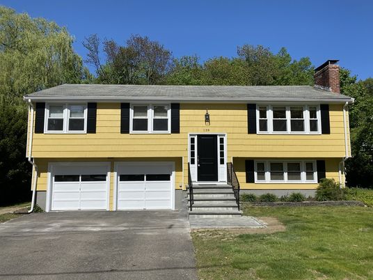 Attached, Exterior, Facade, Raised Ranch