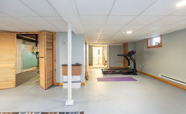 Fitness Equipment, Interior, Recessed Lighting