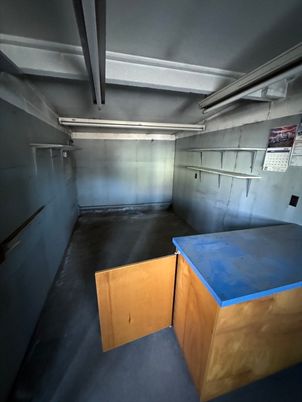 Garage, Interior