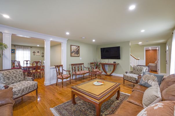 Dining room, Interior, Living room, Recessed Lighting, Wood Texture Flooring