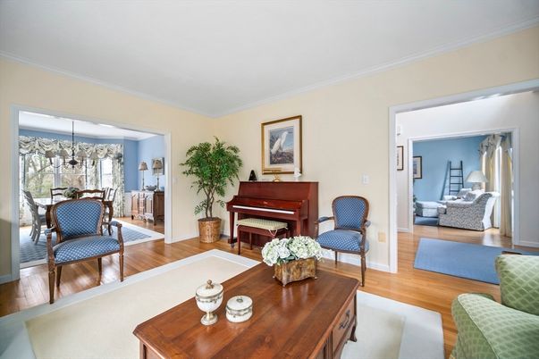 Dining room, Interior, Living room, Pendant Lights, Piano, Wood Texture Flooring