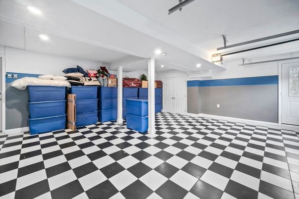 Garage, Interior, Recessed Lighting