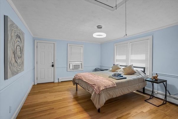 Bedroom, Interior, Pendant Lights, Wood Texture Flooring