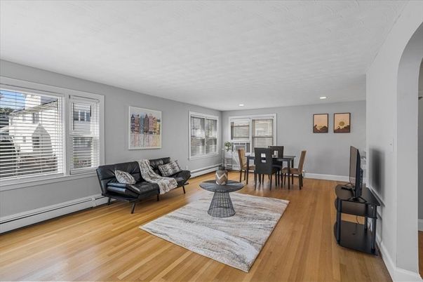 Dining room, Interior, Living room, Recessed Lighting, Wood Texture Flooring