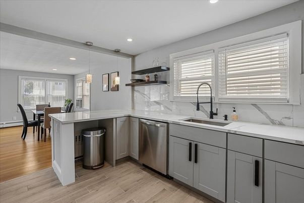 Dining room, Interior, Kitchen, Pendant Lights, Recessed Lighting, Stainless Steel Appliances, Wood Texture Flooring