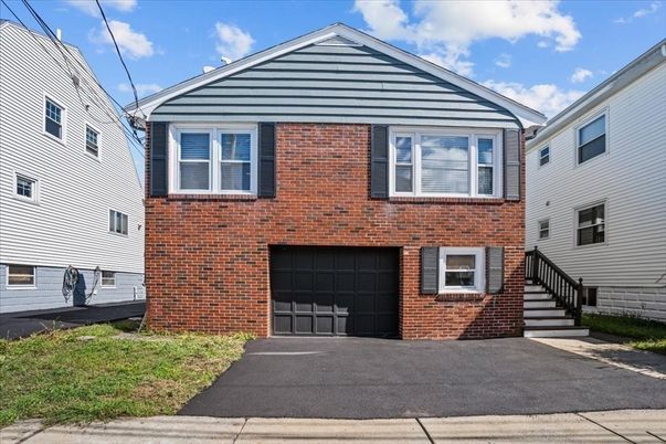 Attached, Exterior, Facade, Brick Facade, Rowhouse