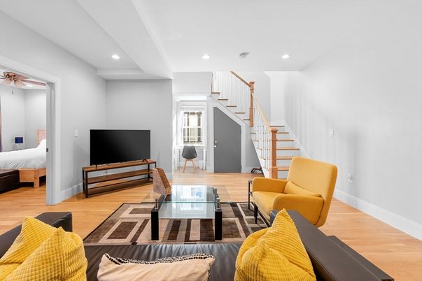 Bedroom, Interior, Living room, Recessed Lighting, Wood Texture Flooring