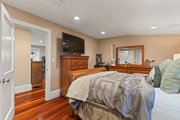 Bedroom, Interior, Recessed Lighting, Wood Texture Flooring