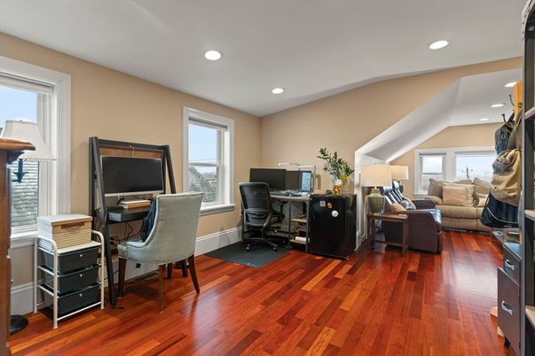 Home Office, Interior, Recessed Lighting, Wood Texture Flooring