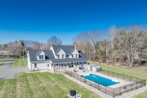 Backyard, Exterior, Pool