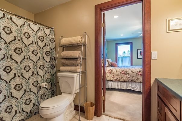 Bathroom, Bedroom, Interior, Recessed Lighting