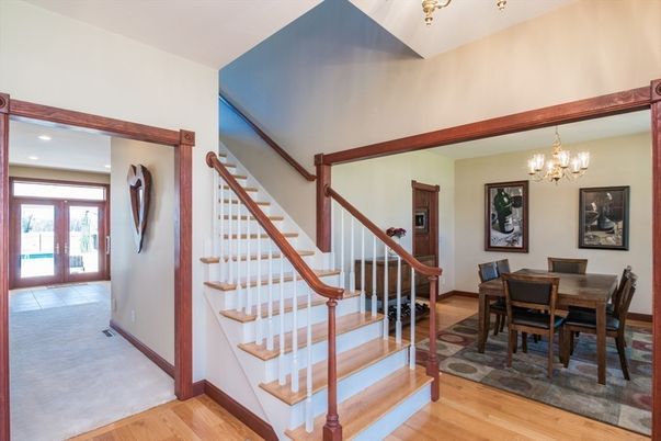 Chandelier, Dining room, Interior, Recessed Lighting, Wood Texture Flooring