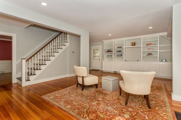 Interior, Recessed Lighting, Wood Texture Flooring