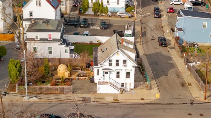 Exterior, Drone