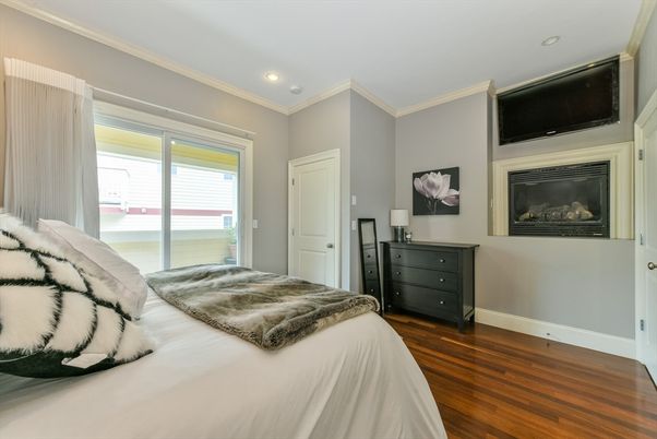 Bedroom, Fireplace, Interior, Recessed Lighting, Wood Texture Flooring