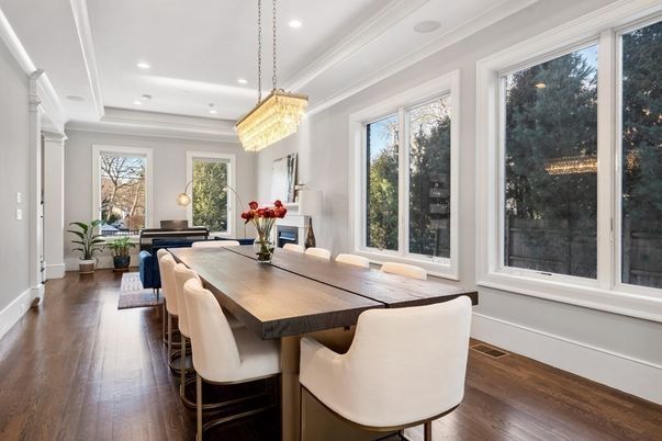 Chandelier, Dining room, Interior, Piano, Recessed Lighting, Wood Texture Flooring