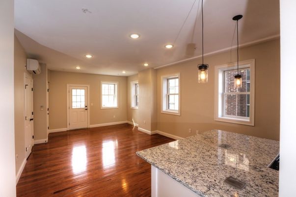 Interior, Pendant Lights, Recessed Lighting, Wood Texture Flooring